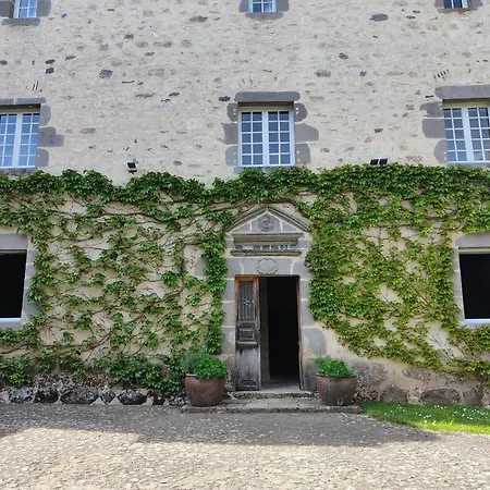 3 D'hotes, Besson, A En Aubrac Lieutades