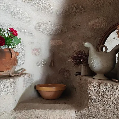 3 D'hotes, Besson, A En Aubrac Nocleg ze śniadaniem 3*