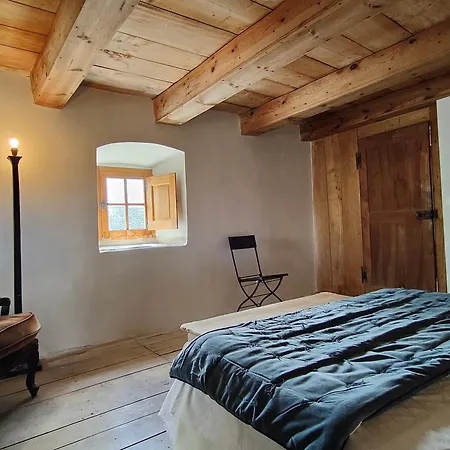 Nocleg ze śniadaniem 3 D'hotes, Besson, A En Aubrac 3*